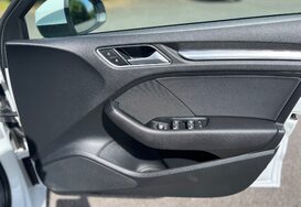 Audi A3 1.4 TFSI SPORT 5 DOOR AUTOMATIC 18