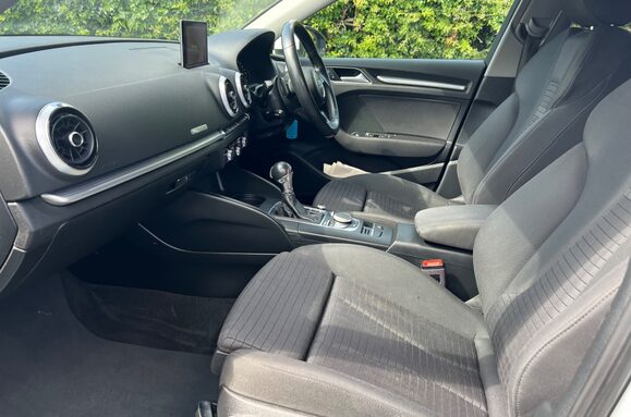 Audi A3 1.4 TFSI SPORT 5 DOOR AUTOMATIC 25