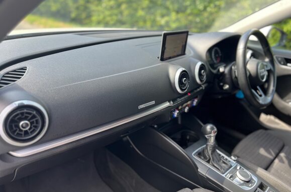 Audi A3 1.4 TFSI SPORT 5 DOOR AUTOMATIC 26
