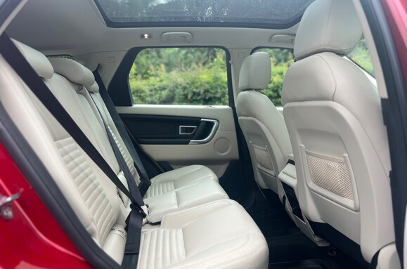 Land Rover Discovery Sport 2.2 SD4 HSE LUXURY AUTOMATIC 21