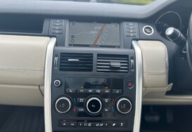 Land Rover Discovery Sport 2.2 SD4 HSE LUXURY AUTOMATIC 34