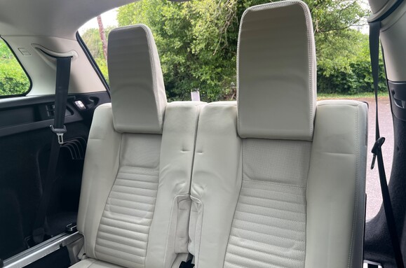 Land Rover Discovery Sport 2.2 SD4 HSE LUXURY AUTOMATIC 35
