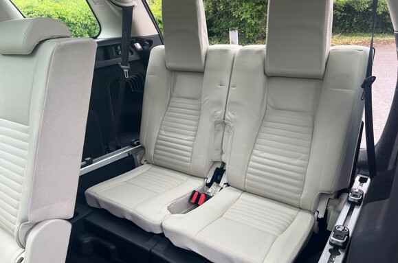 Land Rover Discovery Sport 2.2 SD4 HSE LUXURY AUTOMATIC 36