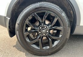 Land Rover Discovery Sport 2.2 SD4 HSE BLACK PACK AUTOMATIC 9