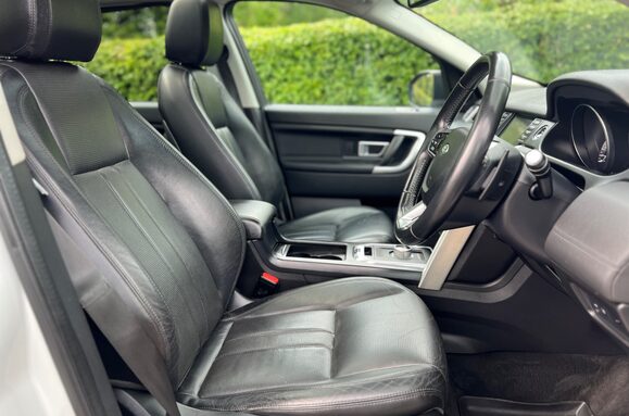 Land Rover Discovery Sport 2.2 SD4 HSE BLACK PACK AUTOMATIC 16