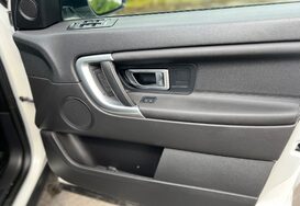 Land Rover Discovery Sport 2.2 SD4 HSE BLACK PACK AUTOMATIC 18