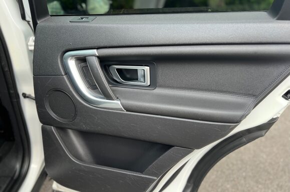 Land Rover Discovery Sport 2.2 SD4 HSE BLACK PACK AUTOMATIC 22
