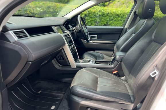 Land Rover Discovery Sport 2.2 SD4 HSE BLACK PACK AUTOMATIC 27