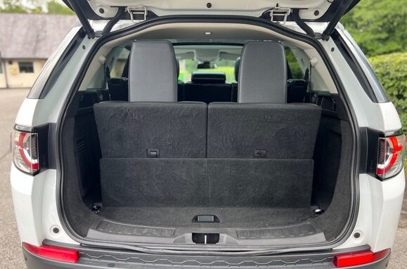 Land Rover Discovery Sport 2.2 SD4 HSE BLACK PACK AUTOMATIC 40