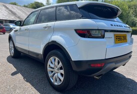 Land Rover Range Rover Evoque TD4 SE TECH AUTO 10