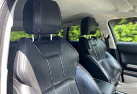 Land Rover Range Rover Evoque TD4 SE TECH AUTO 17