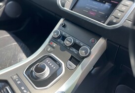 Land Rover Range Rover Evoque TD4 SE TECH AUTO 22