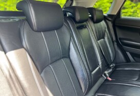 Land Rover Range Rover Evoque TD4 SE TECH AUTO 26
