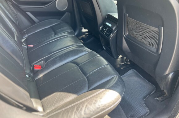 Land Rover Range Rover Evoque TD4 SE TECH AUTO 27