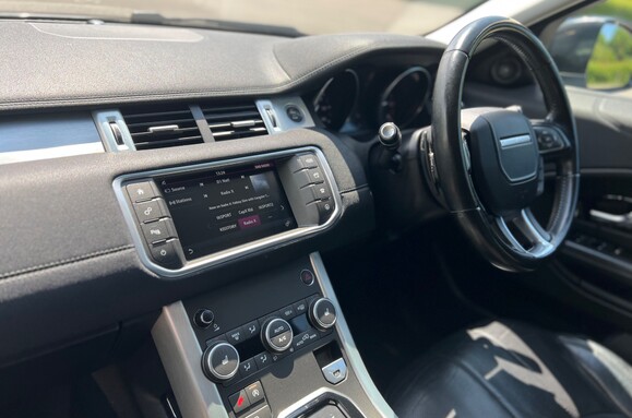 Land Rover Range Rover Evoque TD4 SE TECH AUTO 31