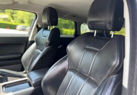 Land Rover Range Rover Evoque TD4 SE TECH AUTO 32