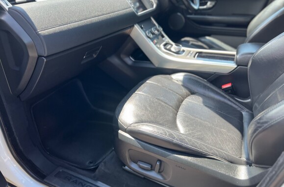 Land Rover Range Rover Evoque TD4 SE TECH AUTO 33