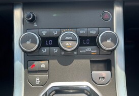 Land Rover Range Rover Evoque TD4 SE TECH AUTO 40