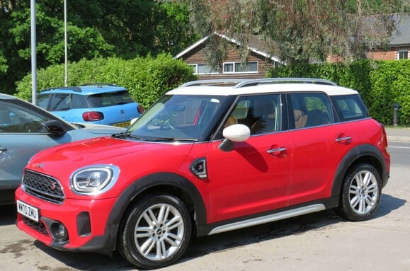 Mini Countryman COOPER 2.0 S EXCLUSIVE AUTO HUGE SPEC 2