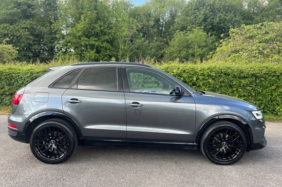 Audi Q3 2.0 TDI QUATTRO BLACK EDITION AUTO 6