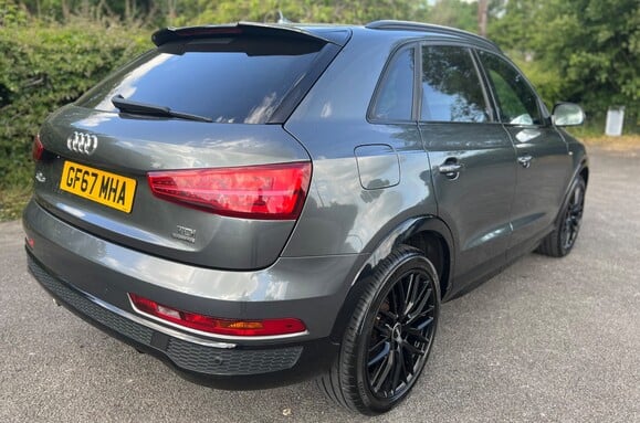 Audi Q3 2.0 TDI QUATTRO BLACK EDITION AUTO 7
