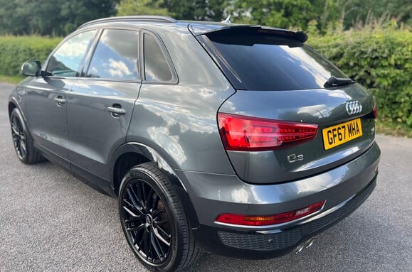 Audi Q3 2.0 TDI QUATTRO BLACK EDITION AUTO 12