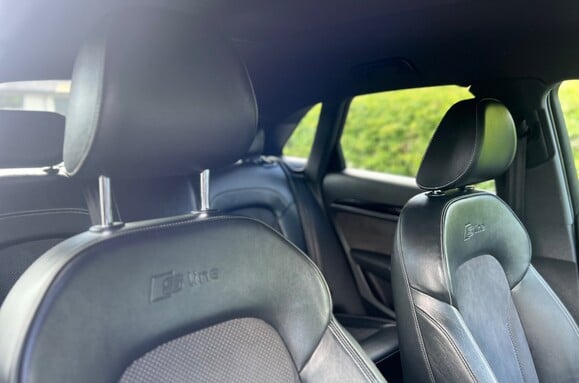 Audi Q3 2.0 TDI QUATTRO BLACK EDITION AUTO 14