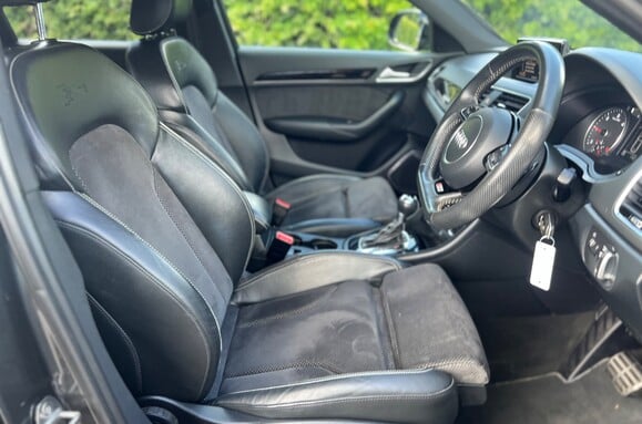 Audi Q3 2.0 TDI QUATTRO BLACK EDITION AUTO 16