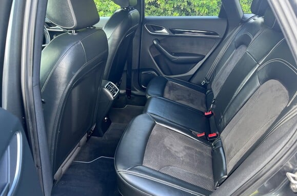 Audi Q3 2.0 TDI QUATTRO BLACK EDITION AUTO 30