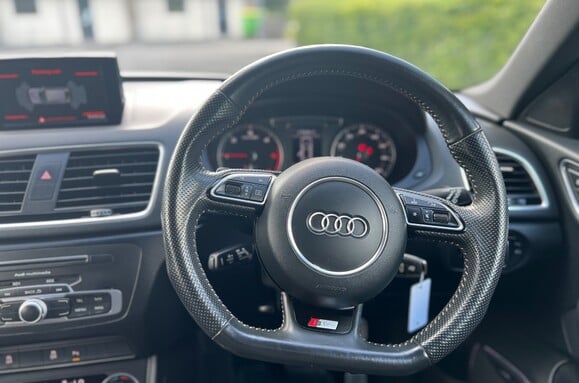 Audi Q3 2.0 TDI QUATTRO BLACK EDITION AUTO 31