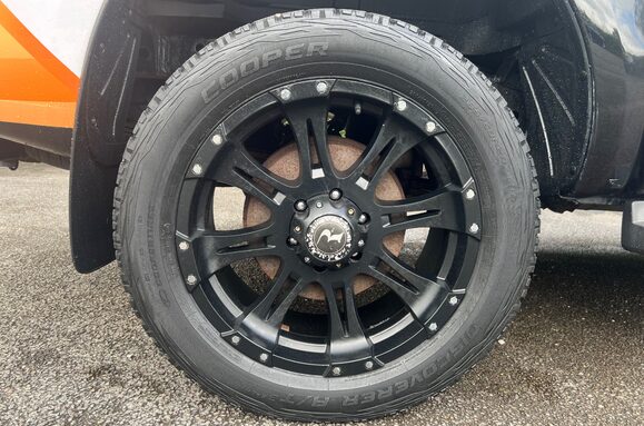 Ford Ranger 3.2 LIMITED 4X4 TDCI DOUBLE CAB PICKUP 9