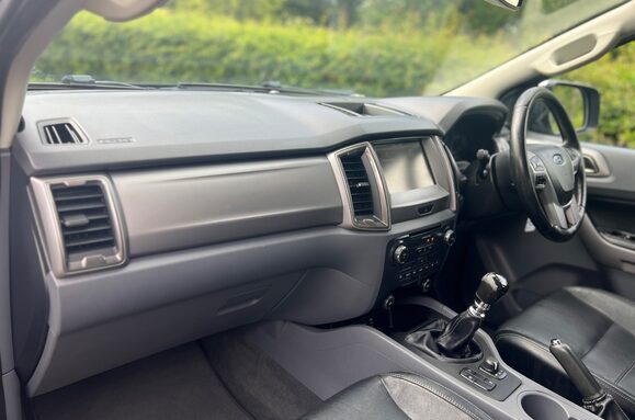 Ford Ranger 3.2 LIMITED 4X4 TDCI DOUBLE CAB PICKUP 26