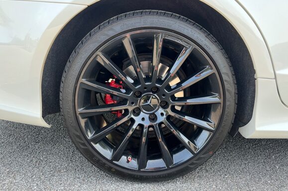 Mercedes-Benz CLS CLS220 D AMG LINE PREMIUM PLUS AUTO 10