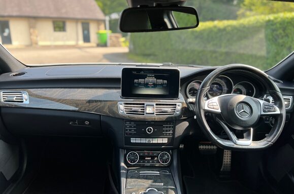 Mercedes-Benz CLS CLS220 D AMG LINE PREMIUM PLUS AUTO 33