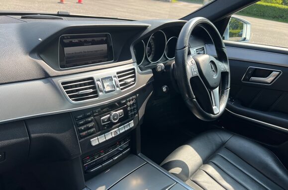 Mercedes-Benz E Class E220 BlueTEC 2.1 D SE AUTO 29
