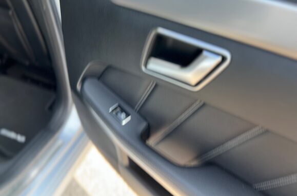 Mercedes-Benz E Class E220 BlueTEC 2.1 D SE AUTO 31