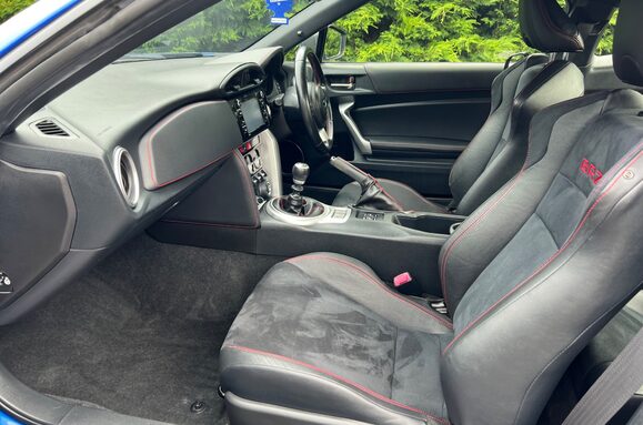 Subaru BRZ 2.0 SE LUX 24