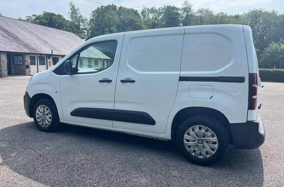 Citroen Berlingo 650 X M 1.5 BLUEHDI 11