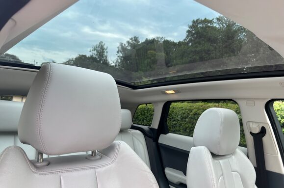 Land Rover Range Rover Evoque 2.2 SD4 PURE TECH AUTO PAN ROOF 14