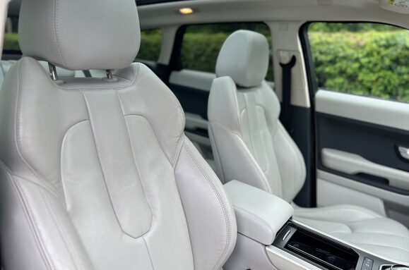 Land Rover Range Rover Evoque 2.2 SD4 PURE TECH AUTO PAN ROOF 15