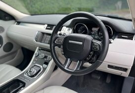 Land Rover Range Rover Evoque 2.2 SD4 PURE TECH AUTO PAN ROOF 17