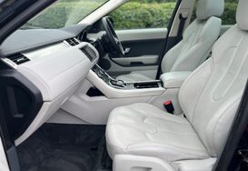 Land Rover Range Rover Evoque 2.2 SD4 PURE TECH AUTO PAN ROOF 25