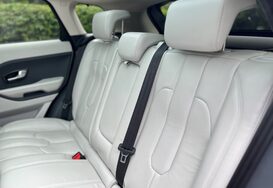 Land Rover Range Rover Evoque 2.2 SD4 PURE TECH AUTO PAN ROOF 29