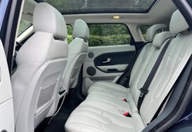 Land Rover Range Rover Evoque 2.2 SD4 PURE TECH AUTO PAN ROOF 30