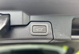 Land Rover Range Rover Evoque 2.2 SD4 PURE TECH AUTO PAN ROOF 35