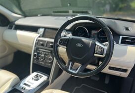 Land Rover Discovery Sport 2.2 SD4 HSE LUXURY AUTOMATIC PAN ROOF 17