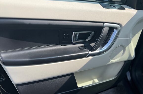 Land Rover Discovery Sport 2.2 SD4 HSE LUXURY AUTOMATIC PAN ROOF 27