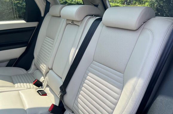 Land Rover Discovery Sport 2.2 SD4 HSE LUXURY AUTOMATIC PAN ROOF 30