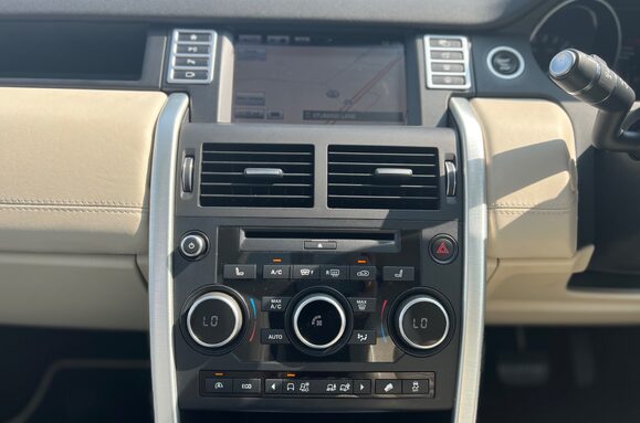 Land Rover Discovery Sport 2.2 SD4 HSE LUXURY AUTOMATIC PAN ROOF 34
