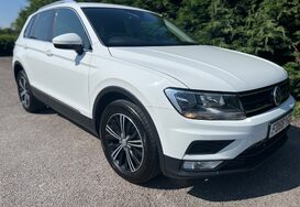 Volkswagen Tiguan SE NAV 2.0 TDI BMT 4MOTION 5